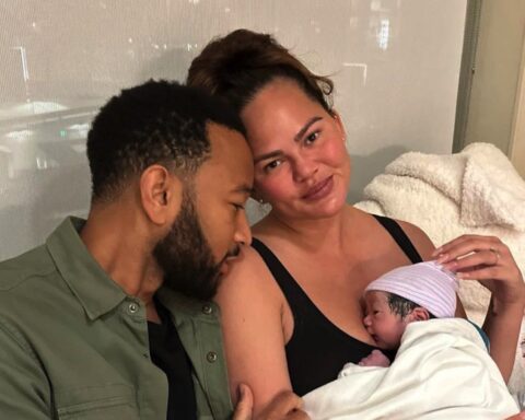 Chrissy Teigen and John Legend welcome 4th child via surrogate – Socialite Life