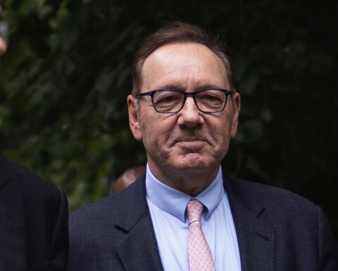 Kevin Spacey called ‘sexual bully’ by prosecutor, allegedly performed oral sex on sleeping victim – Socialite Life