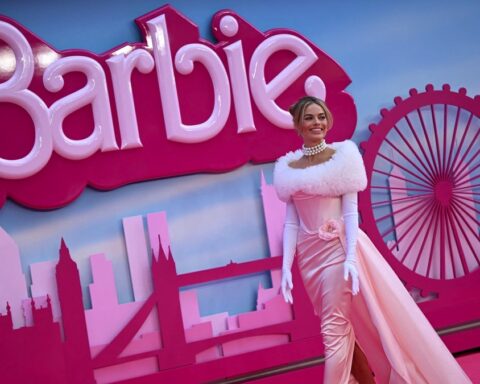 Barbie and Oppenheimer blow the roof off the box office raking in $235 million domestically – Socialite Life