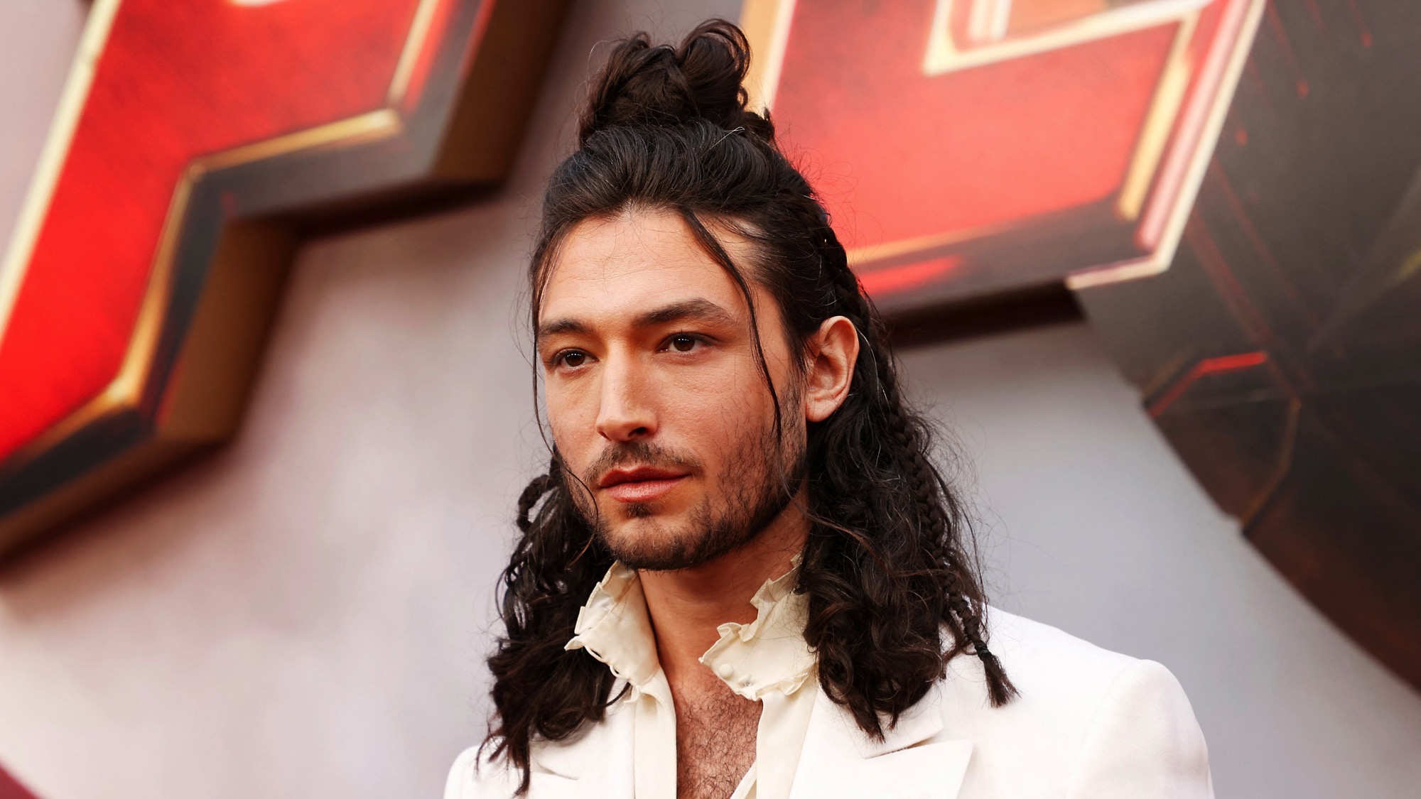 Ezra Miller responds to protective order being lifted, claims they were ‘unjustly’ targeted – Socialite Life