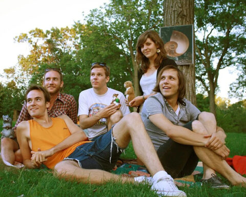 Hot Freaks release smitten new single and visualiser "Boyfriend" as they announce their forthcoming sophomore album "Hot Freaks Forever"