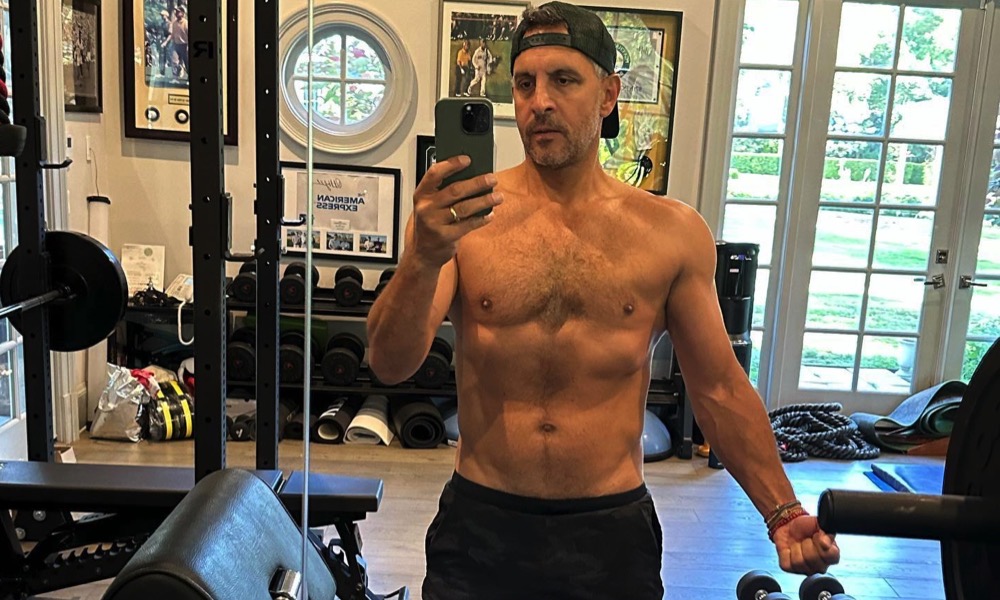 Mauricio Umansky, Paul Foreman, Derek Yates, and more Insta Snaps