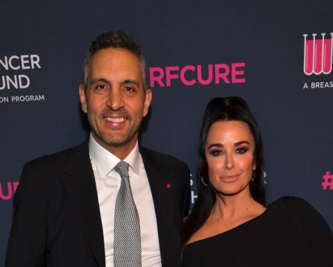 RHOBH’s Kyle Richards, Mauricio Umansky deny split reports – Socialite Life