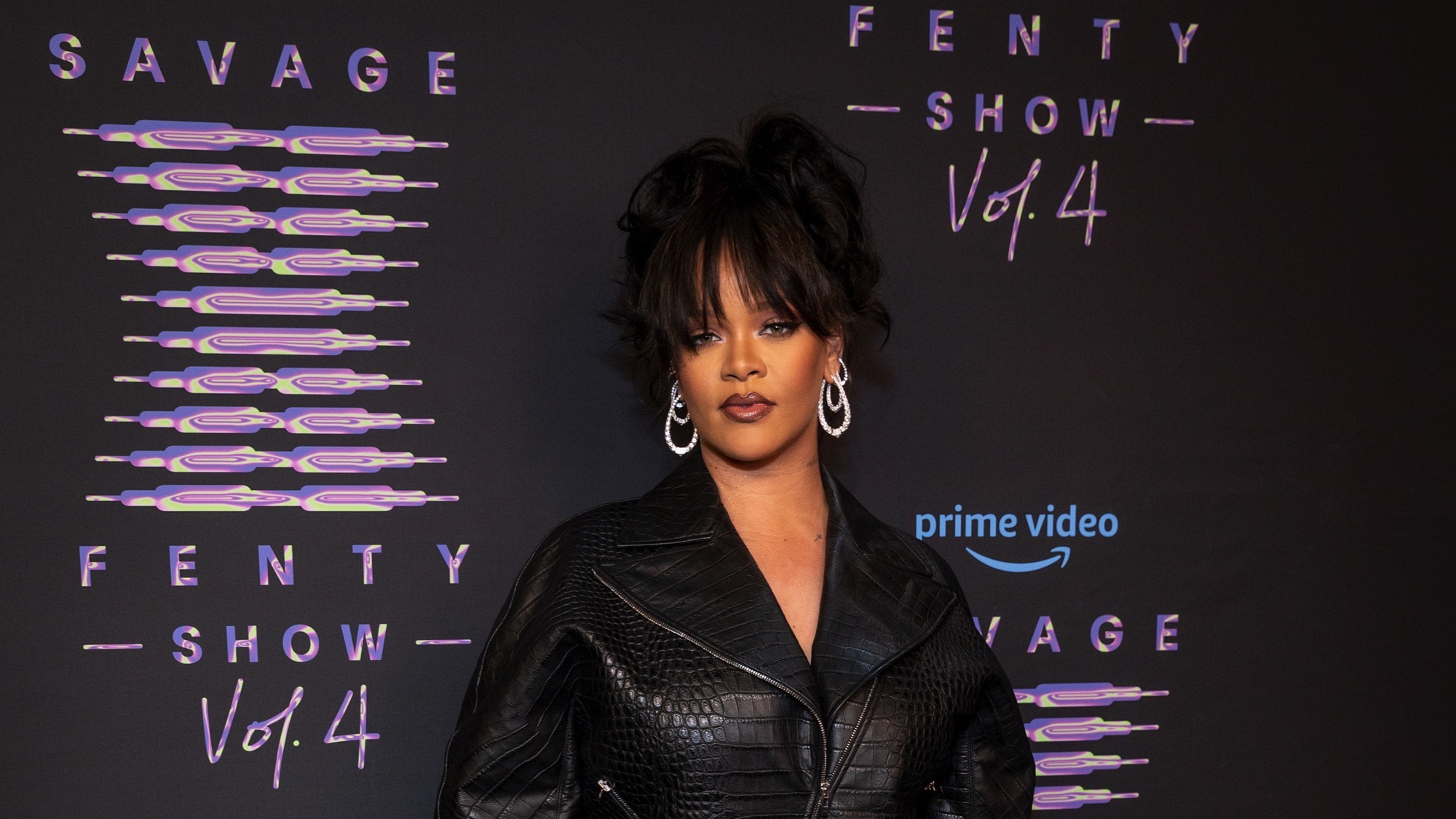 Rihanna steps down as Savage x Fenty CEO – Socialite Life