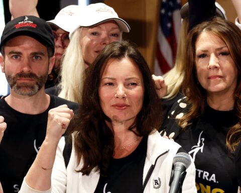 SAG-AFTRA and its 160,000 members go on strike tonight at midnight – Socialite Life