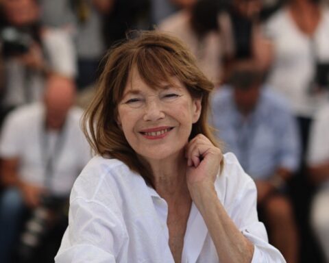 Singer and actress Jane Birkin, who inspired the Birkin bag, dead at 76 – Socialite Life