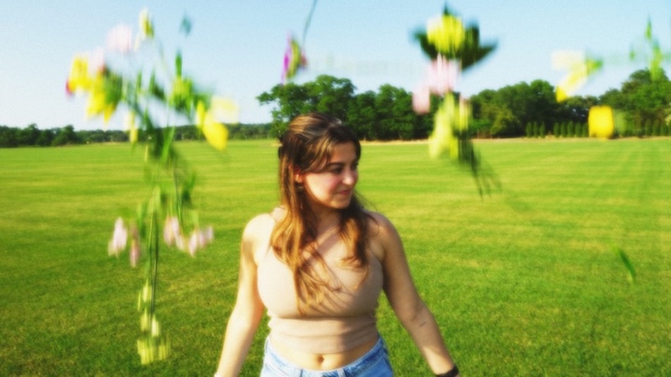 Taylor Mecca Releases Coming-of-age Ballad "Growing Up Sucks"