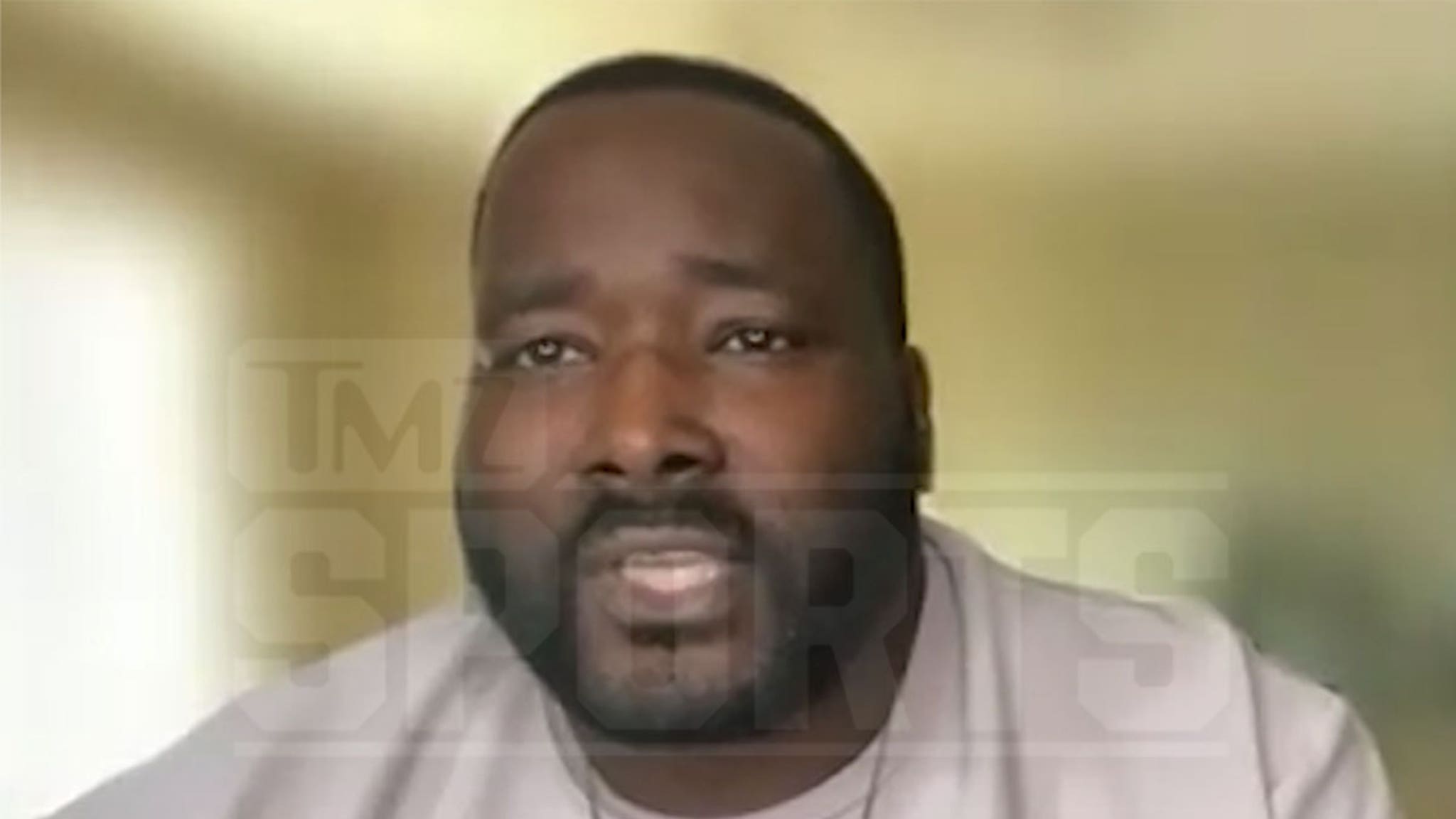 'Blind Side' Star Rips Fans Clamoring For Sandra Bullock To Lose Oscar Over Oher Drama