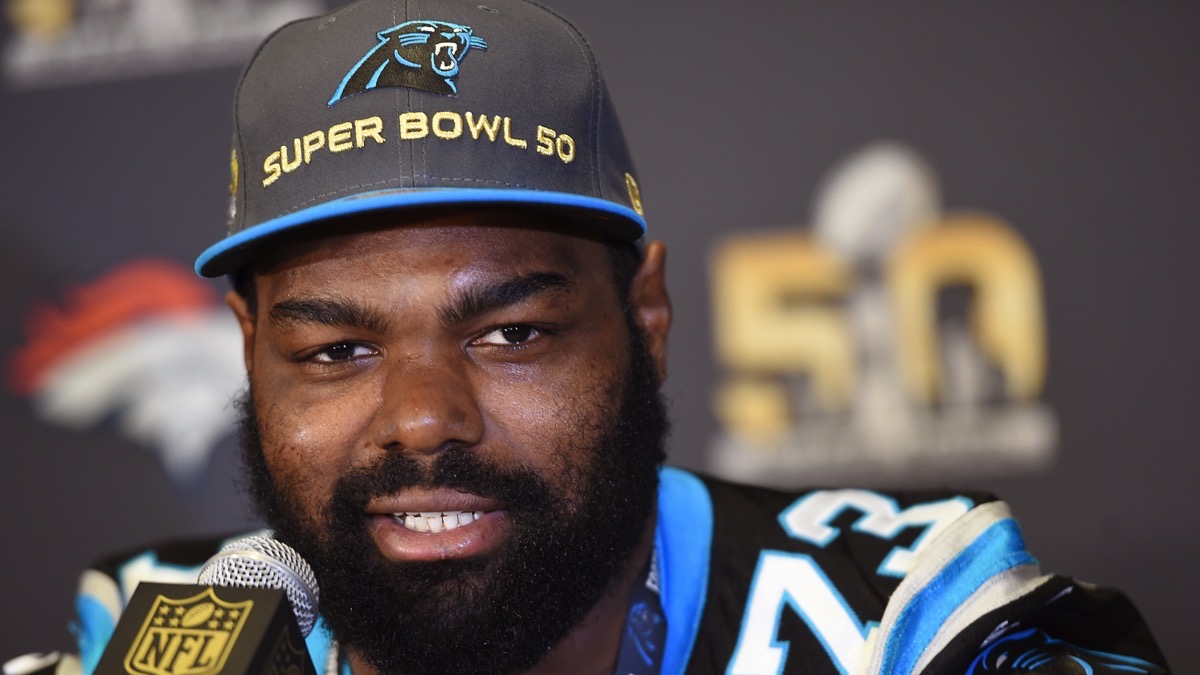 Blind Side inspiration Michael Oher says the Tuohys never legally adopted him, made millions off of lie – Socialite Life