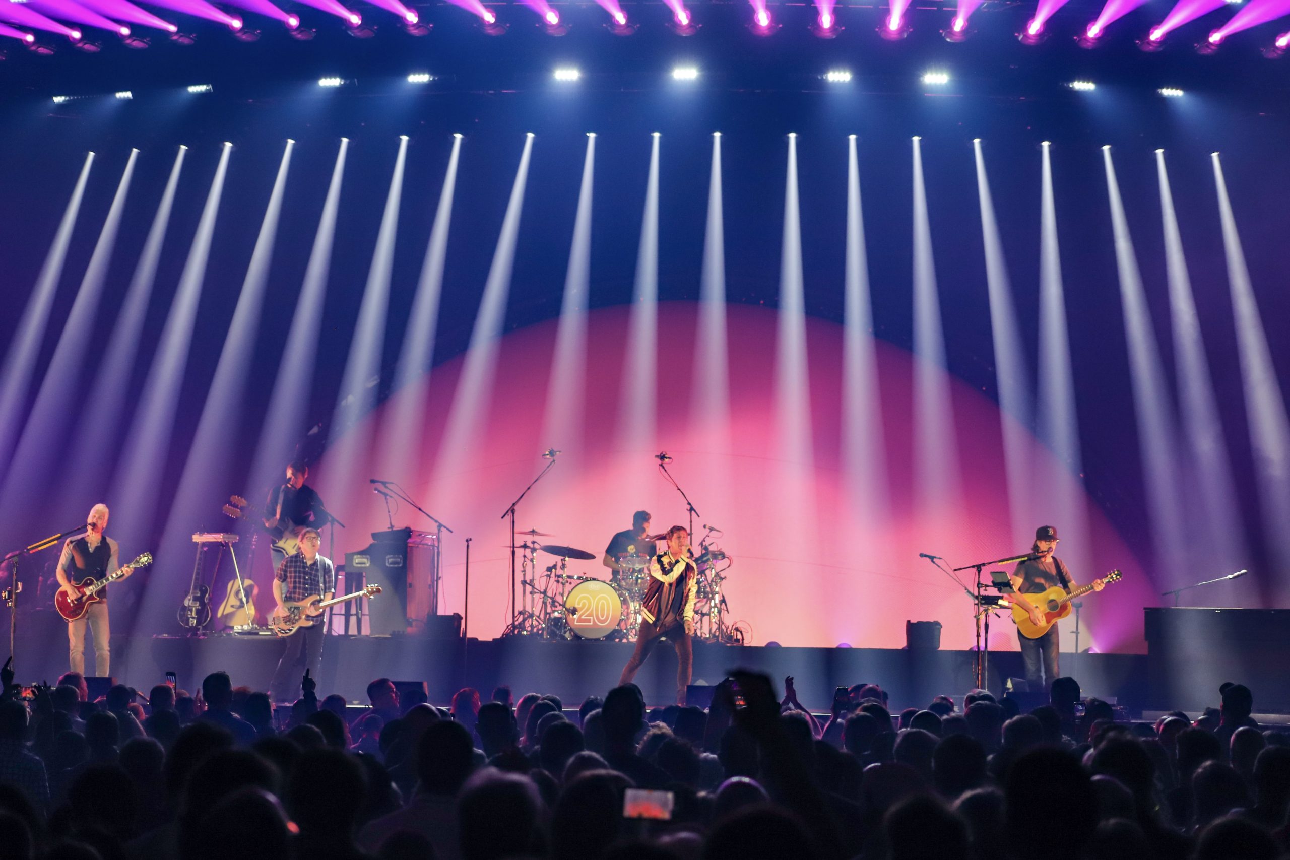 Matchbox Twenty performing