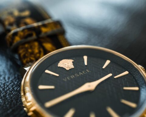 From NBA to K-Pop: Versace is 2023's Celeb IT Brand