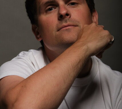 HIT ALBUM ALERT: Tom Speight 'Love & Light'