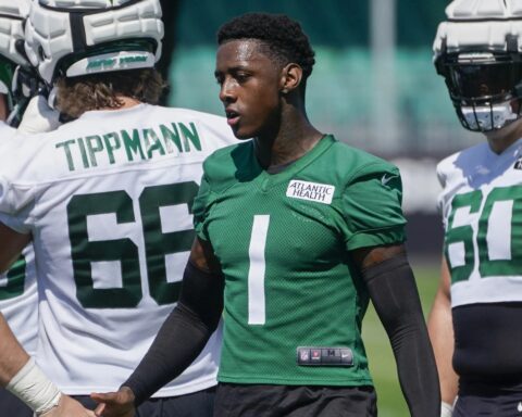 Jets’ Sauce Gardner fulfills a promise to his mother and walks the stage as a college graduate