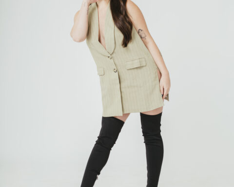 Kelsi Davies pushes away negativity with the release of her awesome self-empowerment single and music video "September 10th"