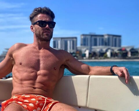 Meet Instagram hottie Ashley Gibson