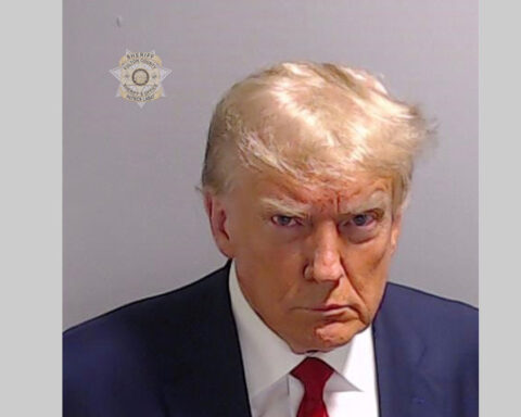 Mugshot of Donald Trump released after arrest in Georgia – Socialite Life