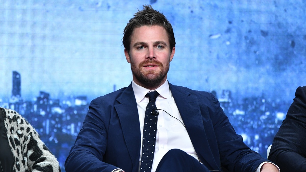 Stephen Amell says he doesn’t support the SAG-AFTRA strike, then tries to walk back his statement – Socialite Life