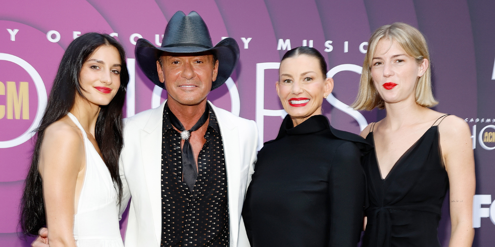 Tim McGraw & Faith Hill Make Rare Appearance With 2 Of Their Daughters at ACM Honors
