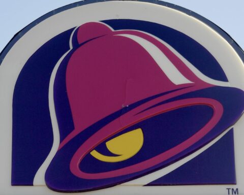 Where The Thicc Crunchwraps?! Taco Bell Sued For $5M Over False Advertising & Alleged Skimping