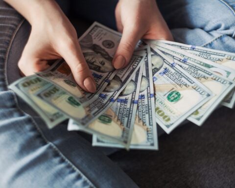 4 Celebrities' Money Struggles: Navigating Fame's Challenges