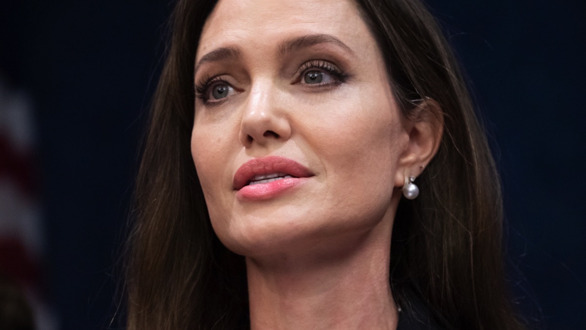 Angelina Jolie worked less during Brad Pitt divorce because she ‘had a lot of healing to do’ – Socialite Life