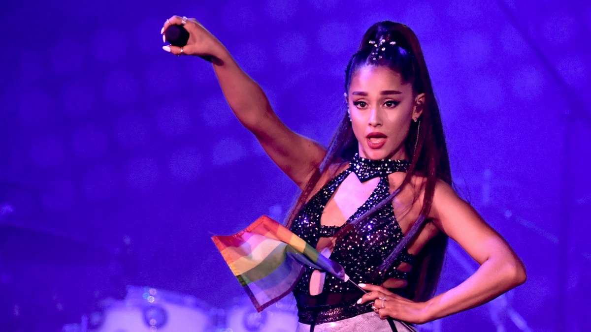 Ariana Grande is leaving manager Scooter Braun and HYBE company – Socialite Life