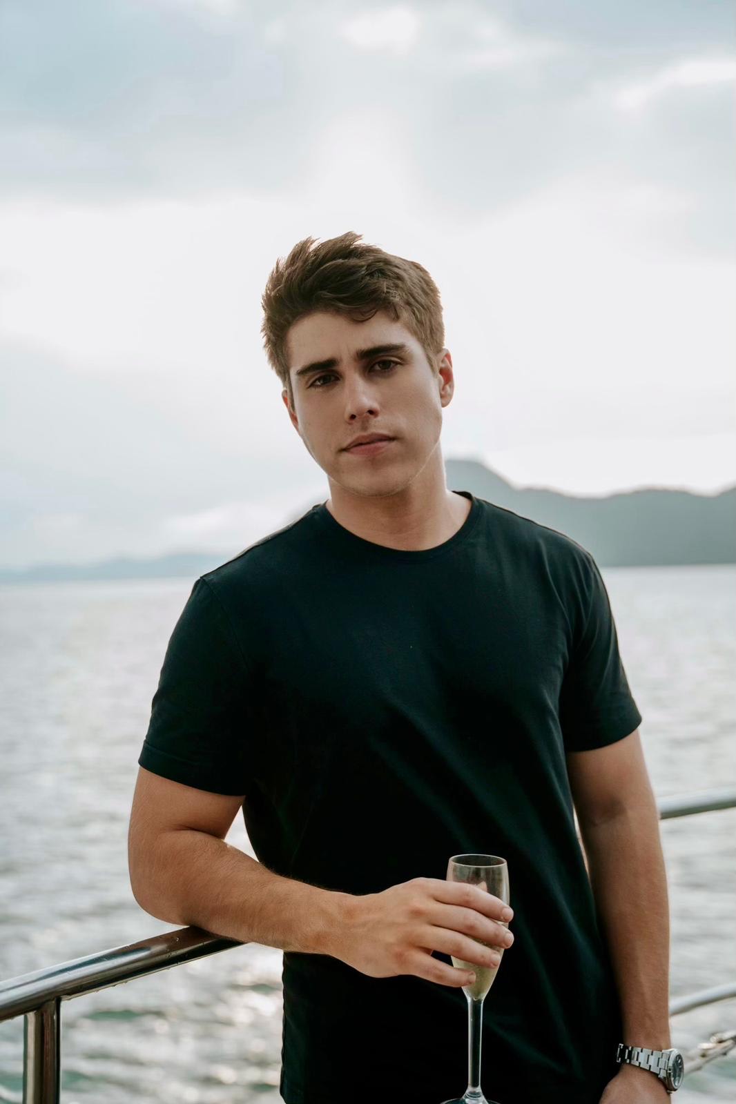 Boost Your Business and Brand with Dre Medici: The Expert in Online Presence and Growth Strategies