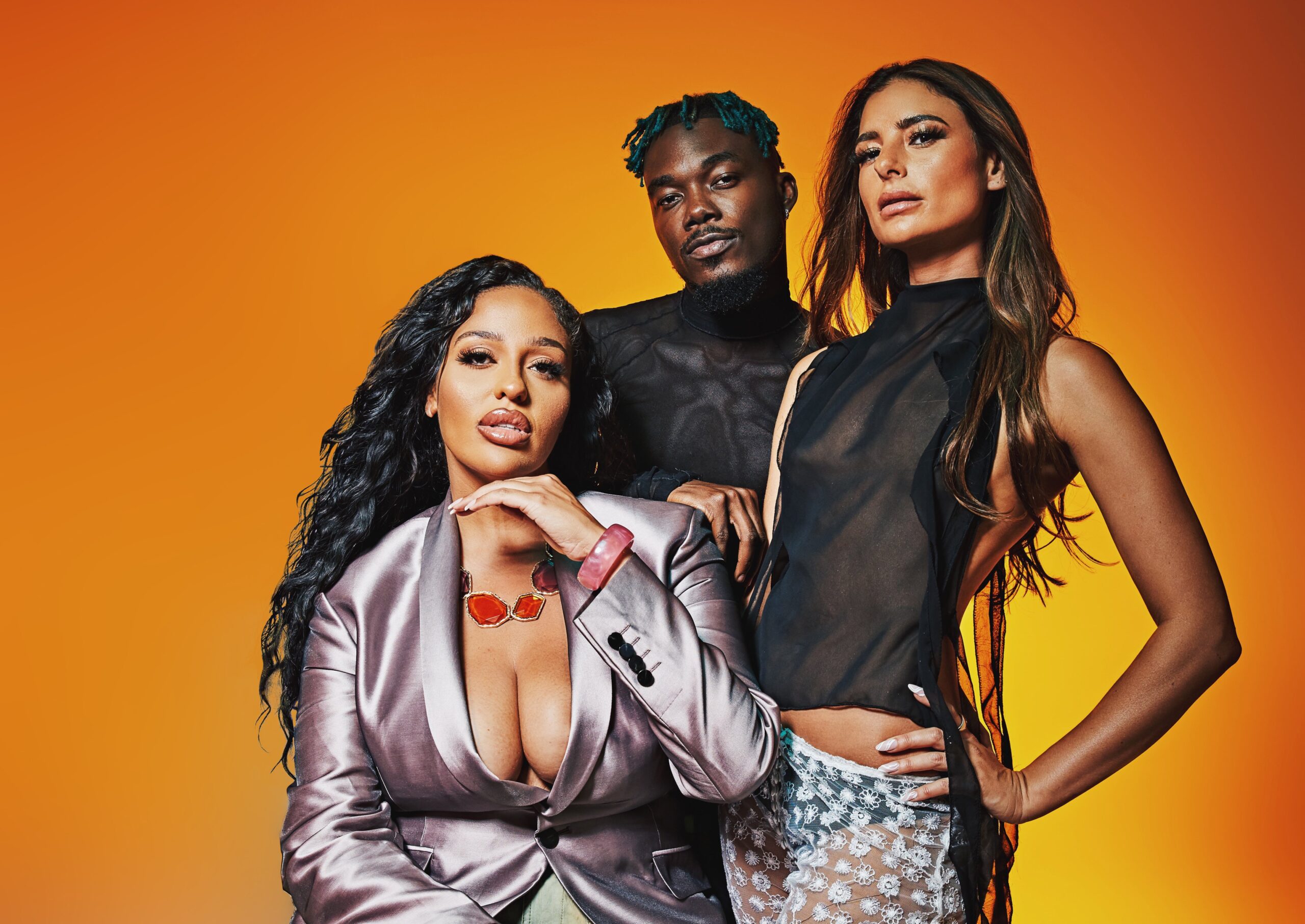Camidoh collaborates with Miss Lafamilia and Vybz Kartel for the ultimate infectious dancehall and afrobeat fusion titled "Taxi Man" featuring DJ Lara Fraser