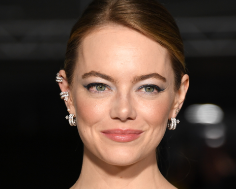 Emma Stone Embraces Graphic Sex in New Film, Plays Lady with Child Mind