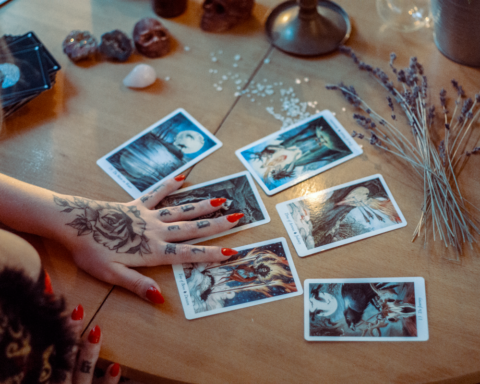 Enchanted Insights: Unveiling the Allure of Online Psychics in the Entertainment Realm