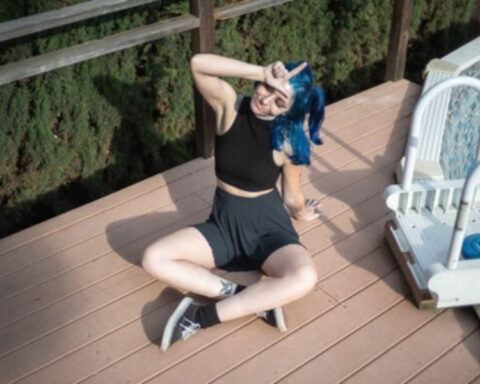 Exclusive Premiere: Britta Raci Unveils New Single/Visualizer “i could do it too”