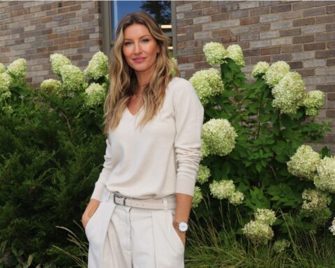 Gisele Bündchen opens up about contemplating suicide as a young model – Socialite Life