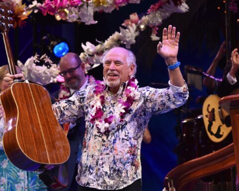 Jimmy Buffett, legendary ‘Margaritaville’ singer, dies at 76 – Socialite Life