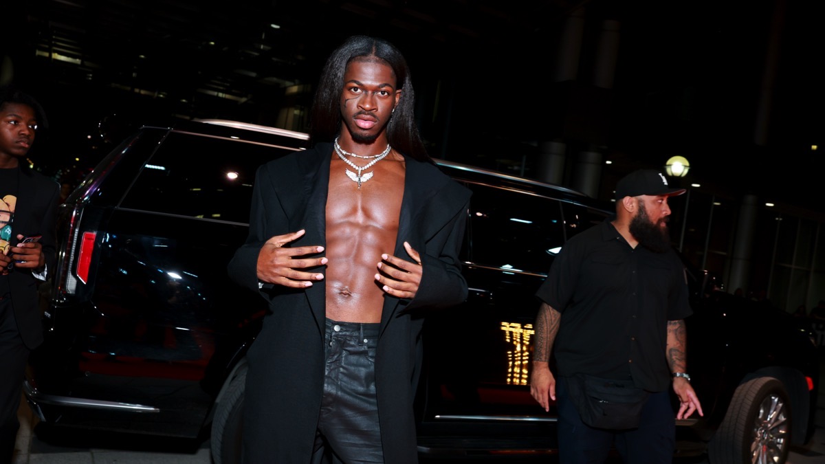 Lil Nas X documentary premiere delayed by bomb threat by a homophobic caller – Socialite Life