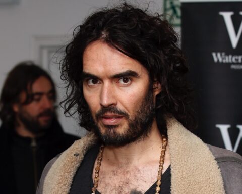 Russell Brand comments on sexual assault allegations for the first time – Socialite Life
