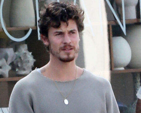 Shawn Mendes Shows Off A Mustache While Running Errands With His Family