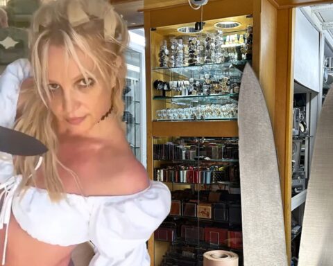 Britney Spears' Prop Knife Post Saves Knife Shop from Financial Ruin