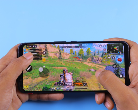 Free-To-Play Mobile Games - CelebMix