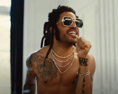 Lenny Kravitz strips down for new music video ‘TK421’ — WATCH – Socialite Life