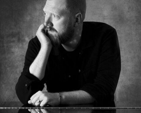 NEWS: Gareth Dunlop announces a new headline show