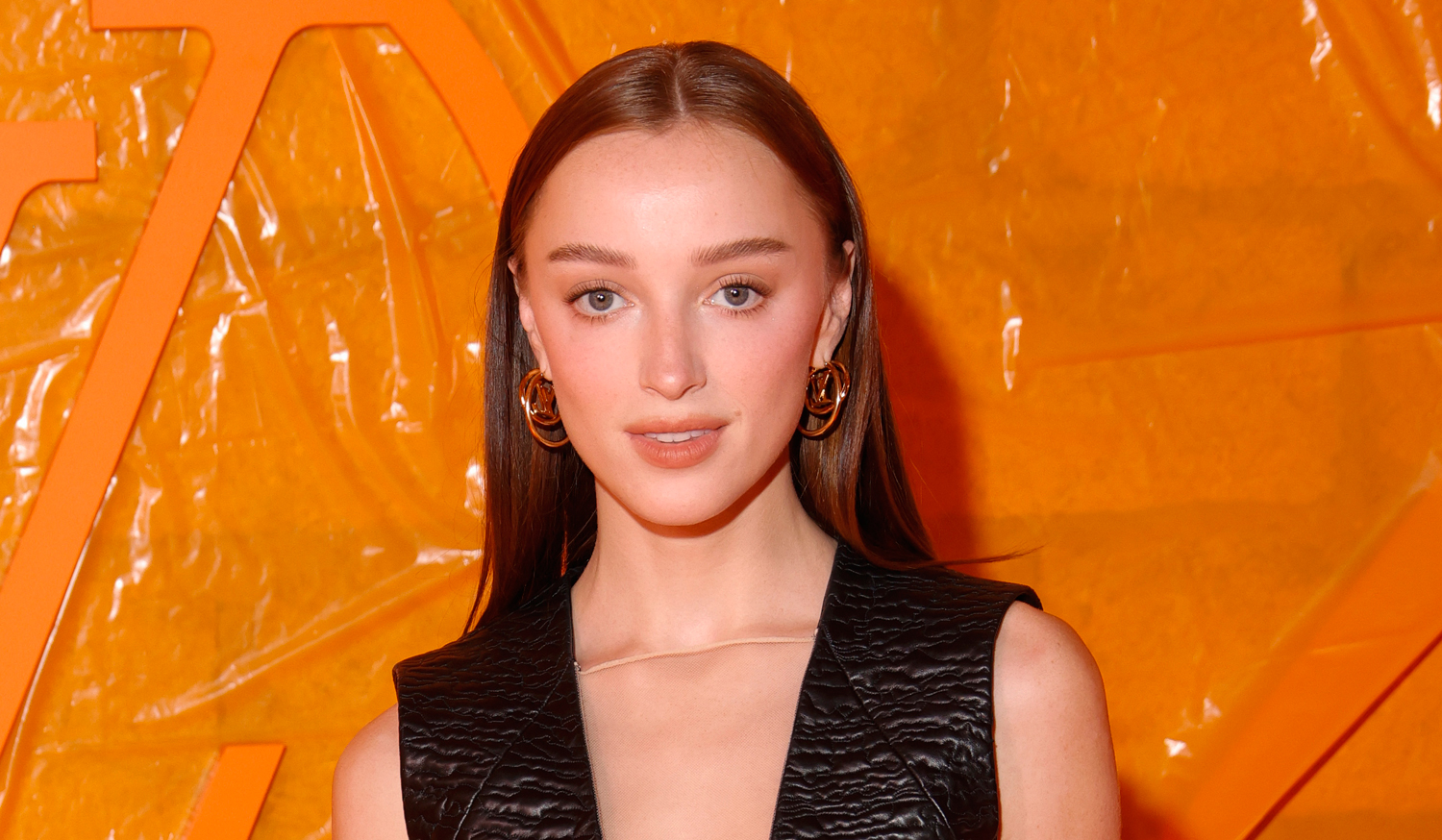 Phoebe Dynevor Dating History - Full List of Past Boyfriends Revealed, Including Her Current Beau!