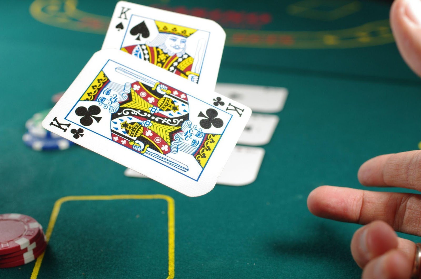 Why Celebrities Love to Gamble in Singapore